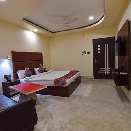 Fabhotel Rr Suites Γουβαχάτι Εξωτερικό φωτογραφία