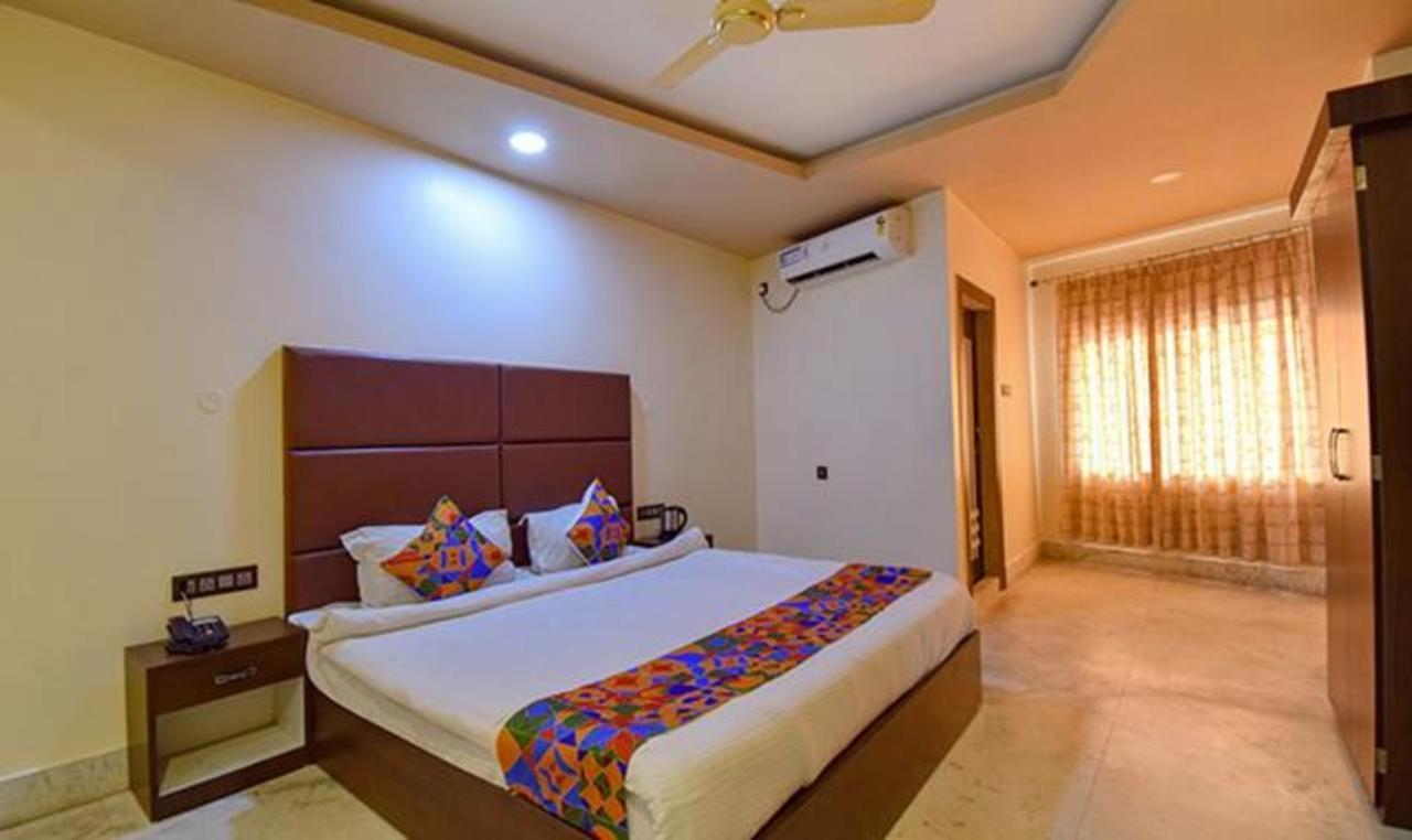 Fabhotel Rr Suites Γουβαχάτι Εξωτερικό φωτογραφία