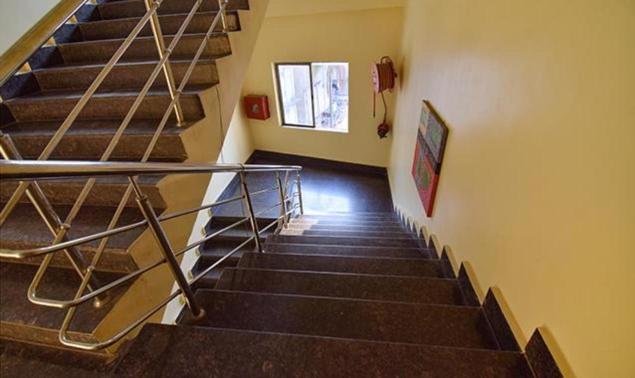 Fabhotel Rr Suites Γουβαχάτι Εξωτερικό φωτογραφία