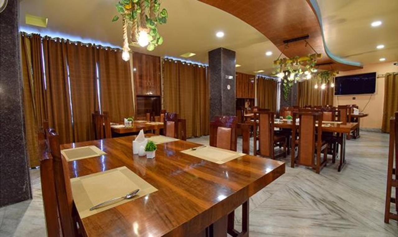 Fabhotel Rr Suites Γουβαχάτι Εξωτερικό φωτογραφία
